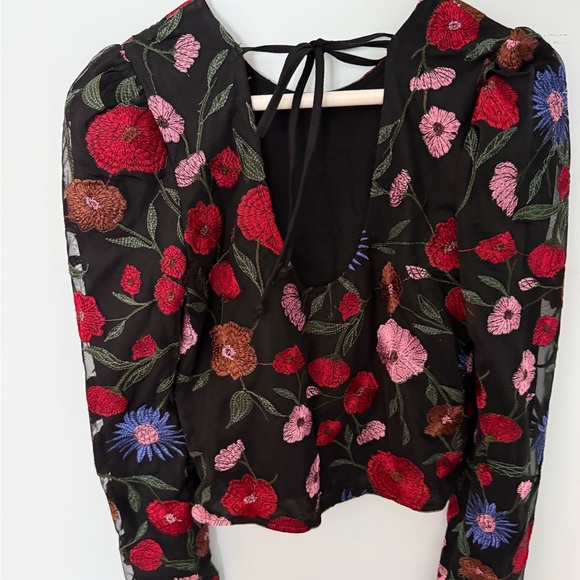 saltwater LUXE Floral Embroidered Black Top - Picture 4 of 6